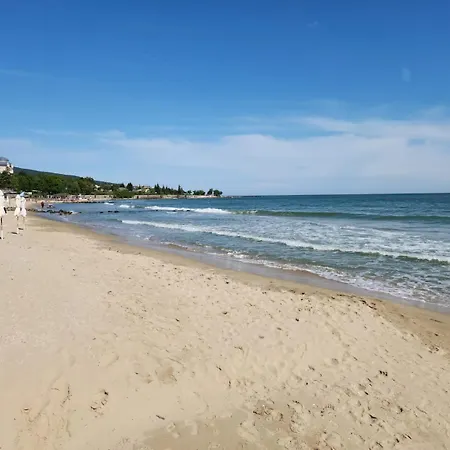 Sunny Bay A Sunny Sunny Beach