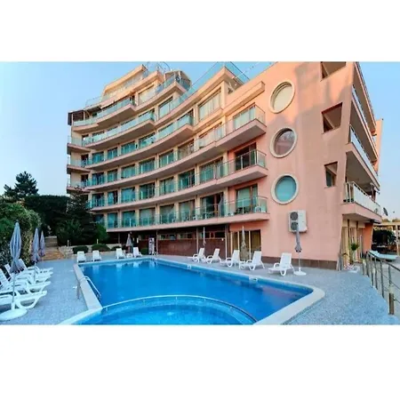 Sunny Bay A Sunny סאני ביץ'