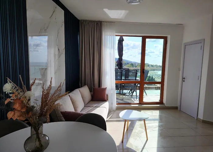 Sunny Bay A Sunny Sunny Beach